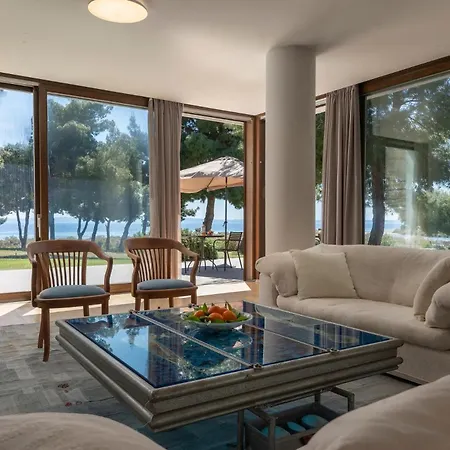 Serenity Pool Retreat By Halkidiki ヴィラ