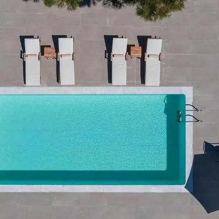 Serenity Pool Retreat By Halkidiki ヴィラ Vatopédhion