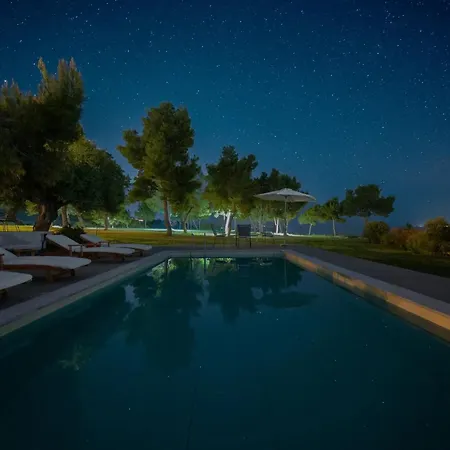 Serenity Pool Retreat By Halkidiki * Vatopédhion